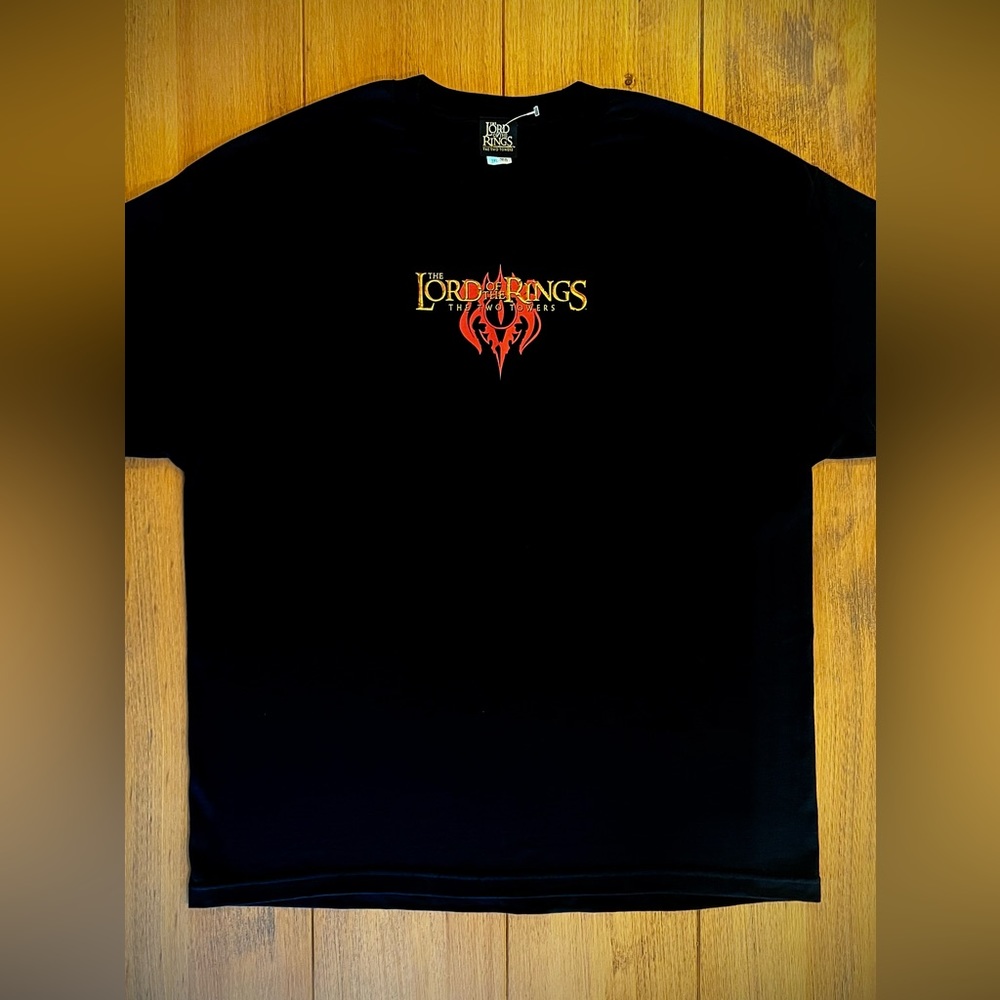 Vintage Rare 2002 The Lord Of The Rings:
The Two Towers Movie Promo T-Shirt
